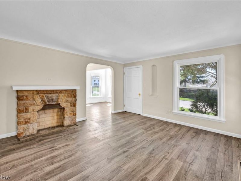 10318 Thrush Avenue, Cleveland, OH 44111 Photo 5