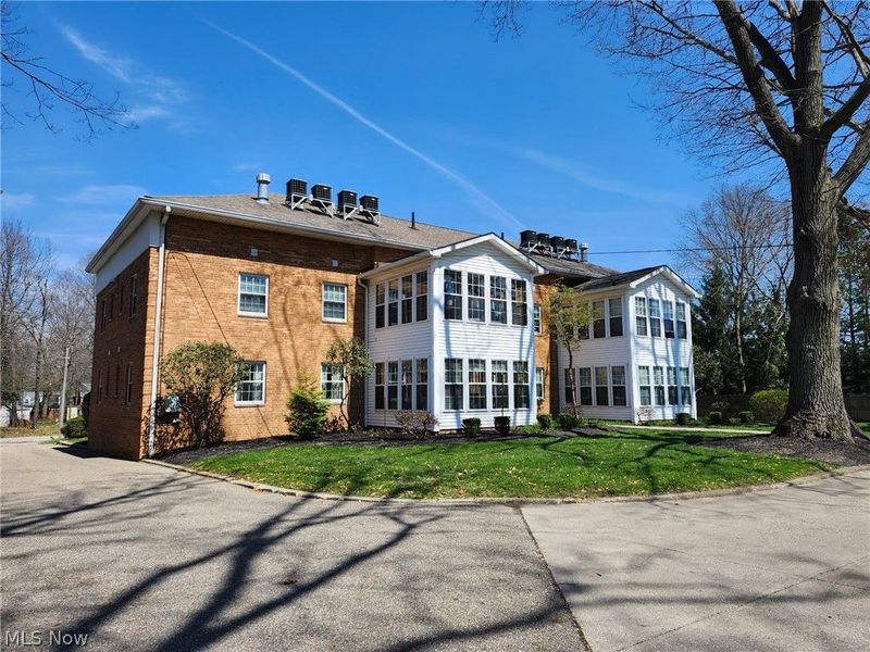 1166 -1170 Sunset Drive, Alliance, OH 44601 Photo 3