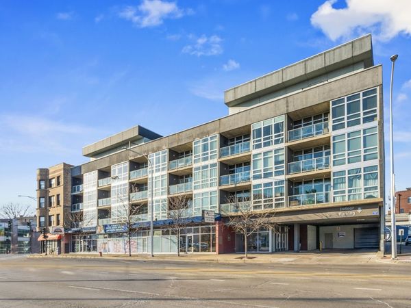 1610 W Fullerton Avenue, Unit 303, Chicago, IL 60614
