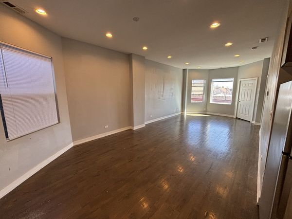 2750 W Cermak Road, Unit 3F, Chicago, IL 60608