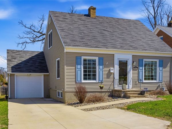 512 19th St NE , Cedar Rapids, IA 52402