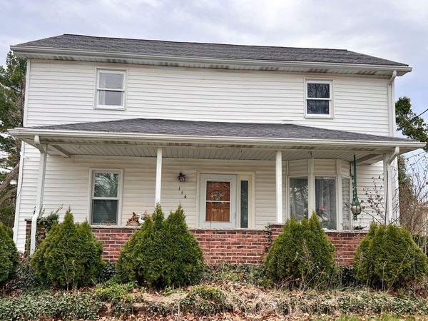 114 S Adrian Street, Lyons, OH 43533