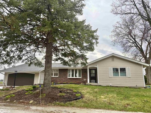 2160 Forrest Avenue, Oskaloosa, IA 52577