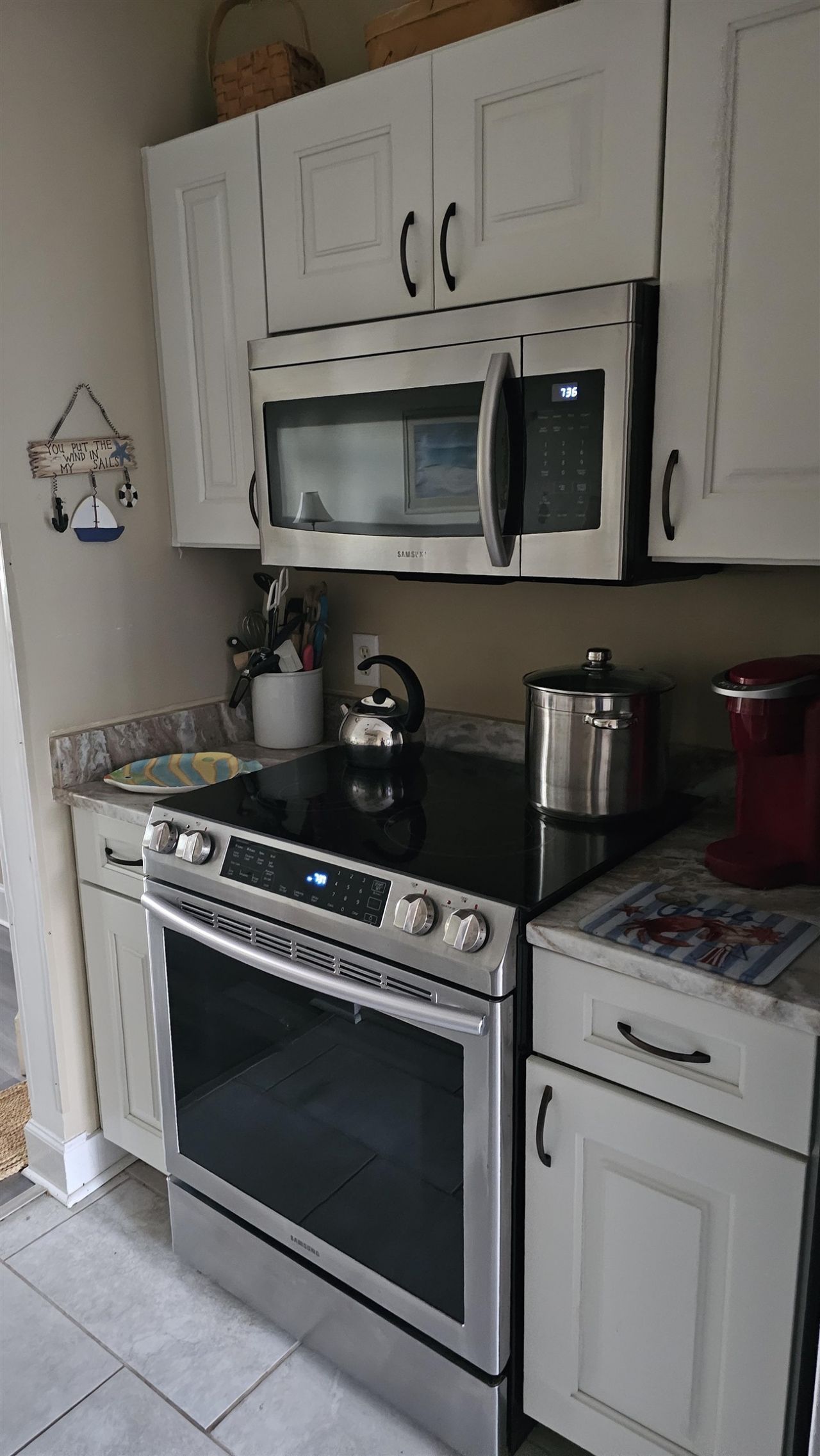 702 Riverwalk Dr. Photo 14