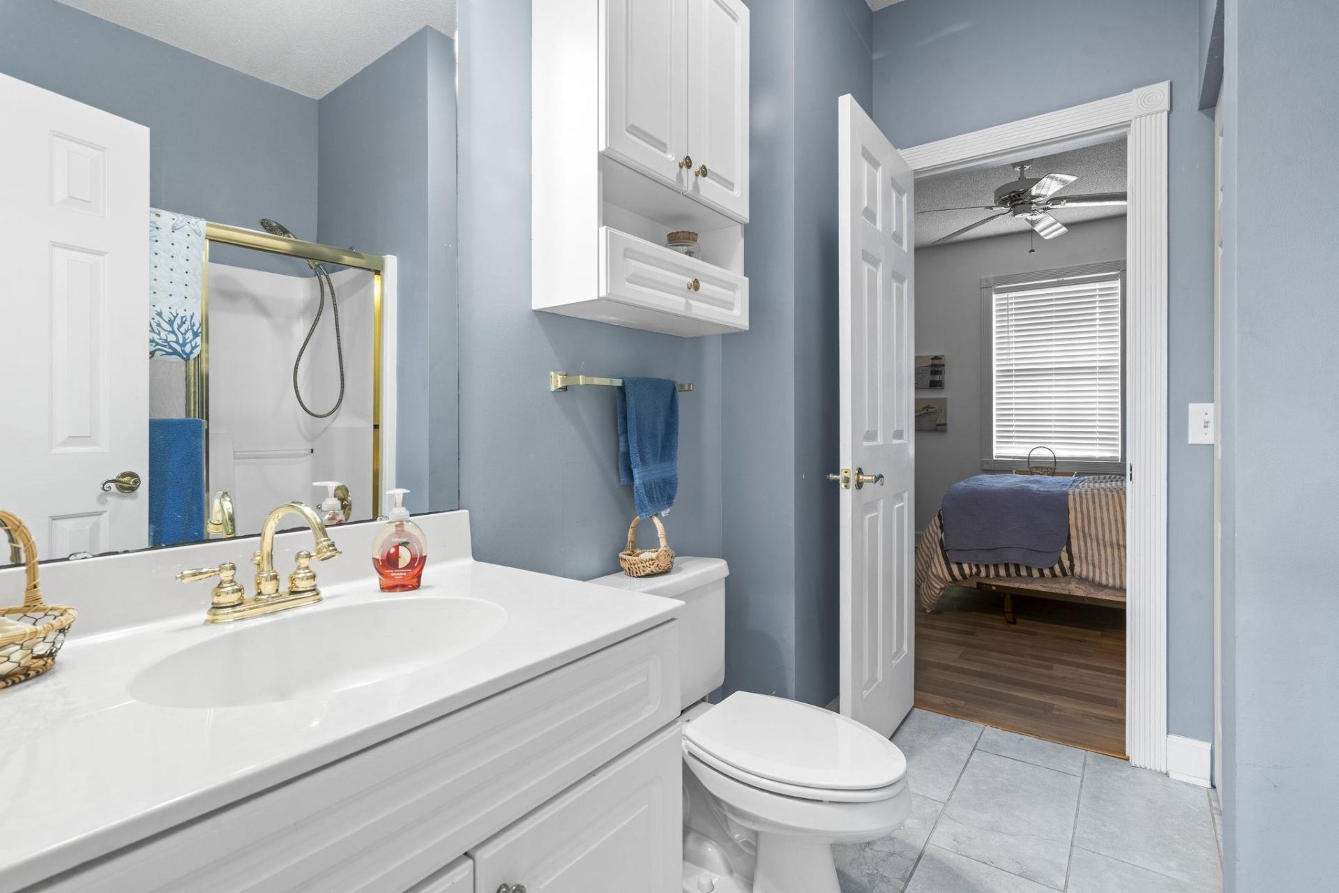 702 Riverwalk Dr. Photo 18