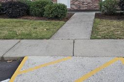 702 Riverwalk Dr. photo 4