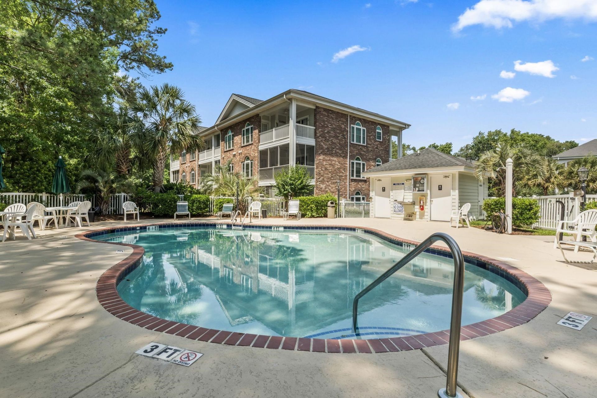 702 Riverwalk Dr. Photo 43