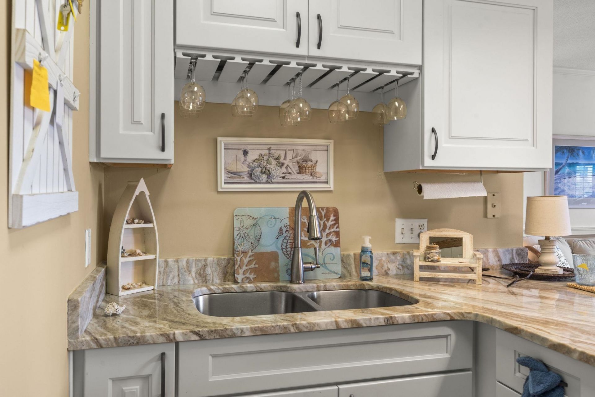 702 Riverwalk Dr. Photo 8