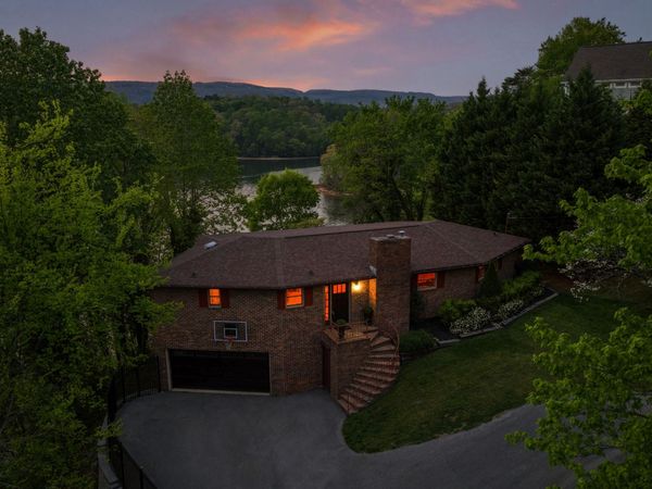 979 Clift Cave Road, Soddy Daisy, TN 37379