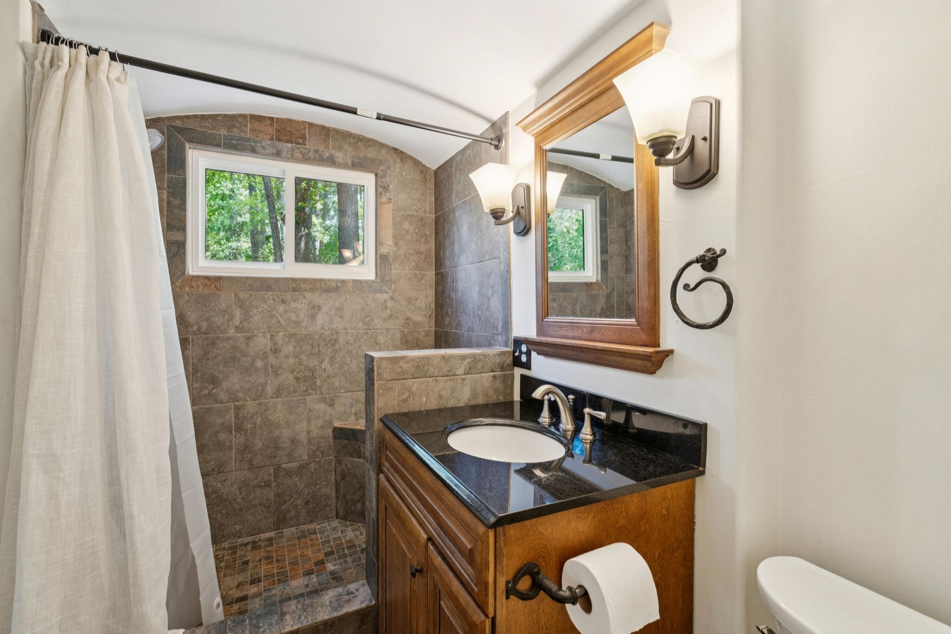 2227 Woodland Shores Road Photo 31