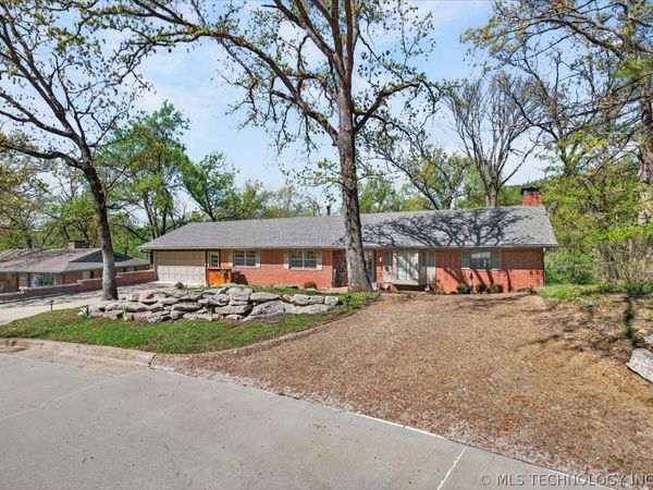 2103 Skyline Drive, Bartlesville, OK 74006