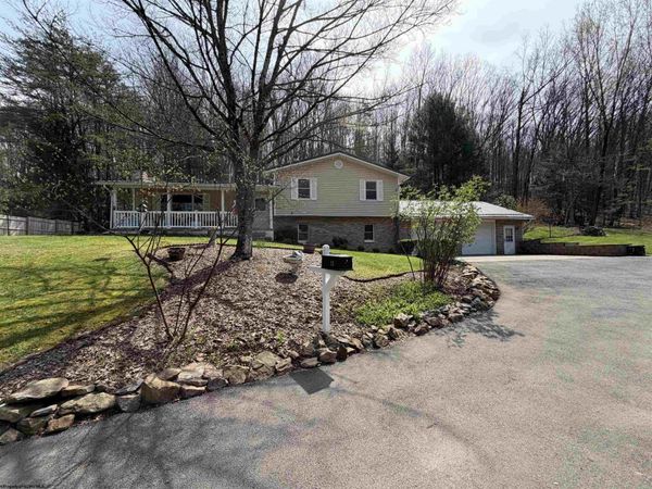 13 Gilbert Street, Buckhannon, WV 26201