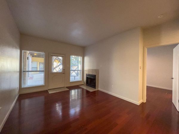 806 W 24th ST, Unit 125, Austin, TX 78705