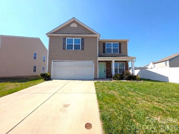 2525 Mcintosh Street , Dallas, NC 28034