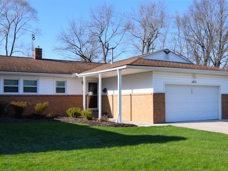 4912 N Sedgewick Road, Lyndhurst, OH 44124 Photo 2