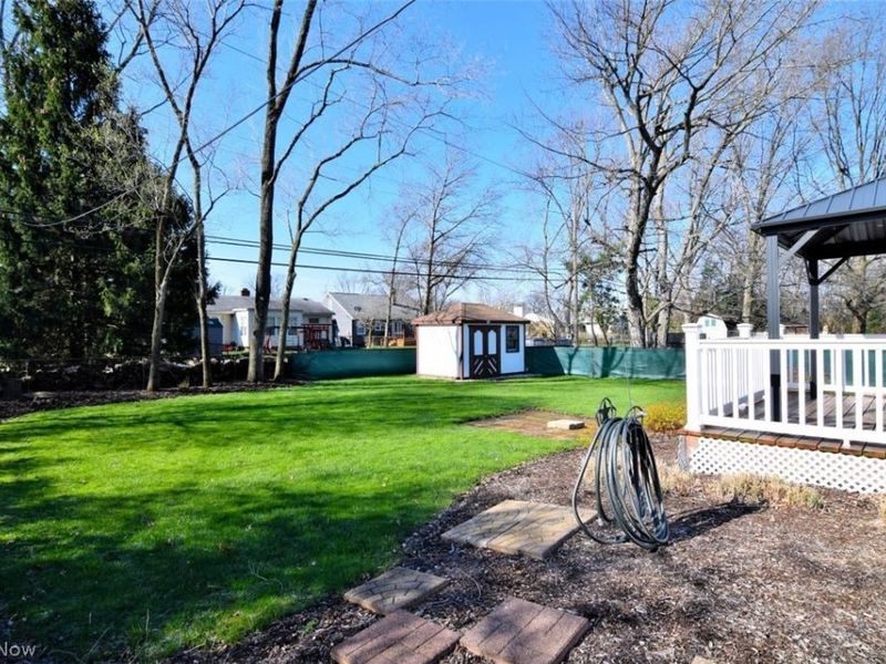 4912 N Sedgewick Road, Lyndhurst, OH 44124 Photo 3