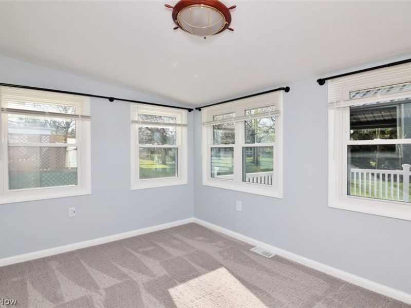 4912 N Sedgewick Road, Lyndhurst, OH 44124 Photo 5