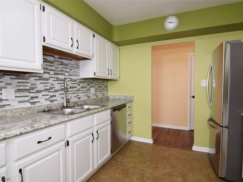 4912 N Sedgewick Road, Lyndhurst, OH 44124 Photo 8