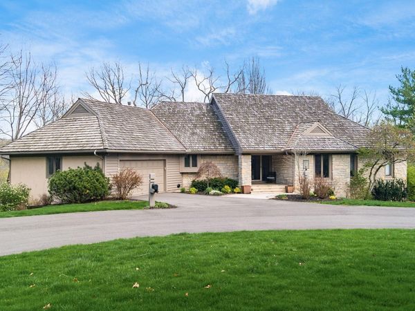 718 Old Oak, Unit 8, Columbus, OH 43235