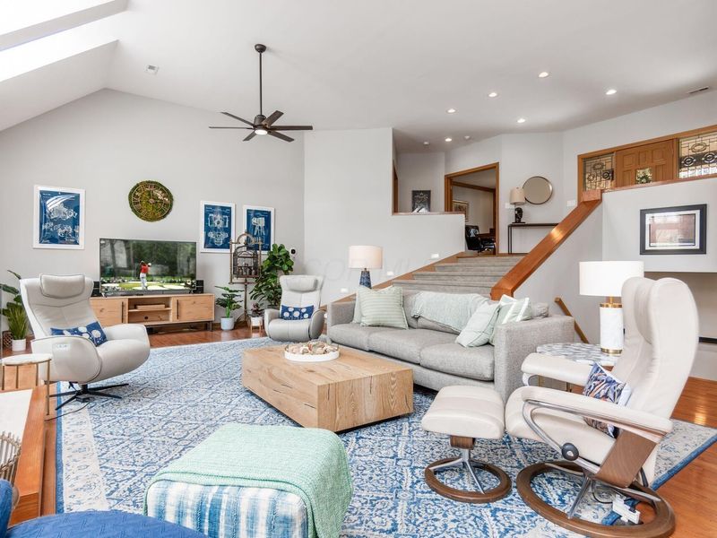 718 Old Oak, Unit 8, Columbus, OH 43235 Photo 14