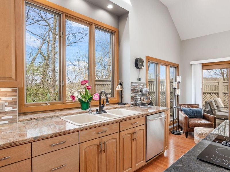 718 Old Oak, Unit 8, Columbus, OH 43235 Photo 24