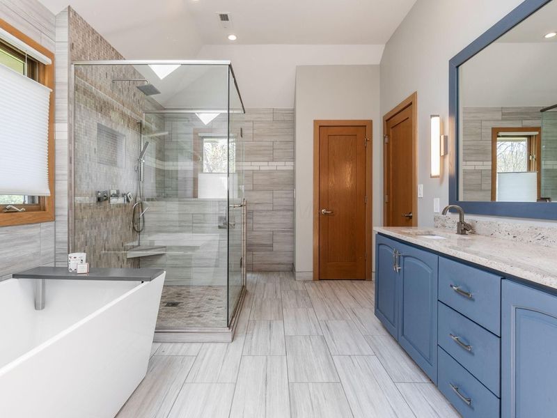 718 Old Oak, Unit 8, Columbus, OH 43235 Photo 32