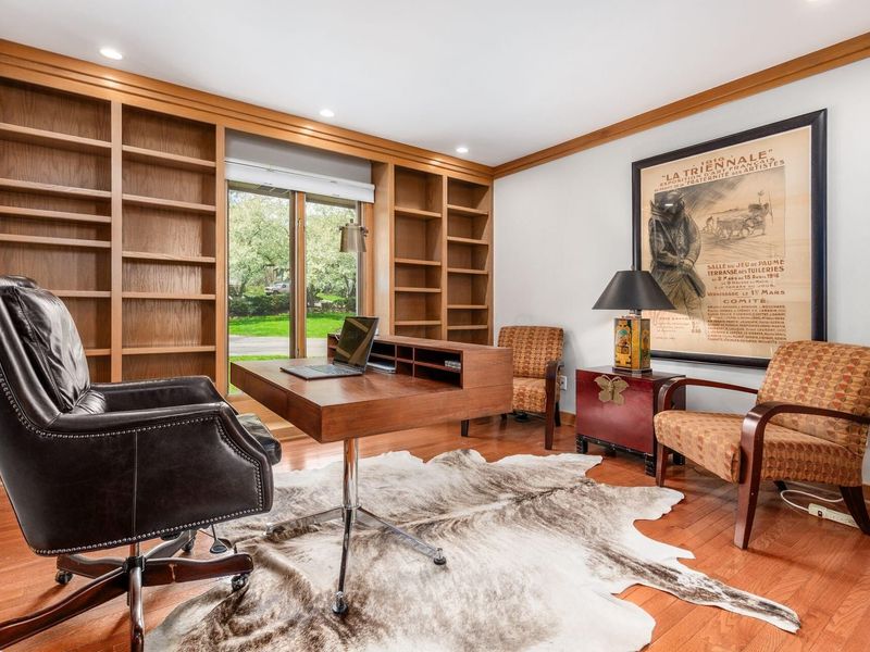 718 Old Oak, Unit 8, Columbus, OH 43235 Photo 4