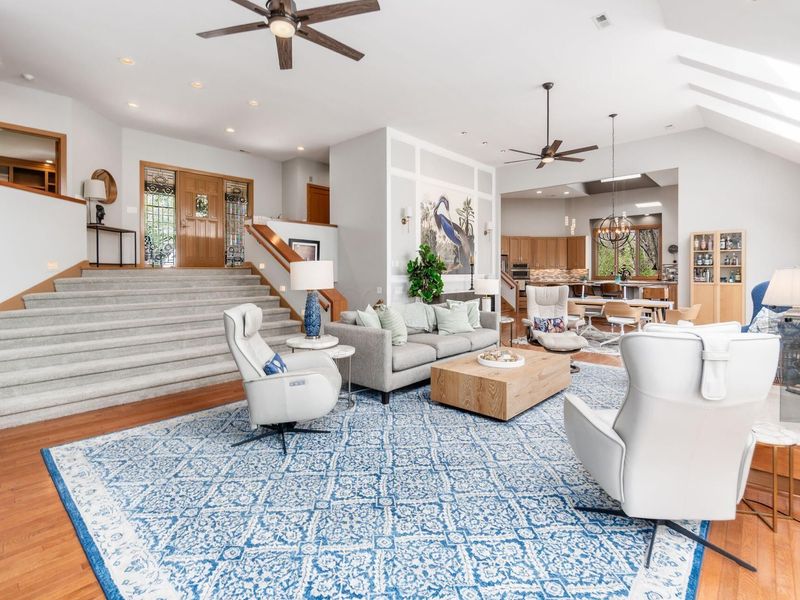 718 Old Oak, Unit 8, Columbus, OH 43235 Photo 6