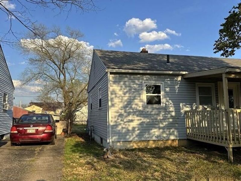 3538 Karl Road, Columbus, OH 43224 Photo 4