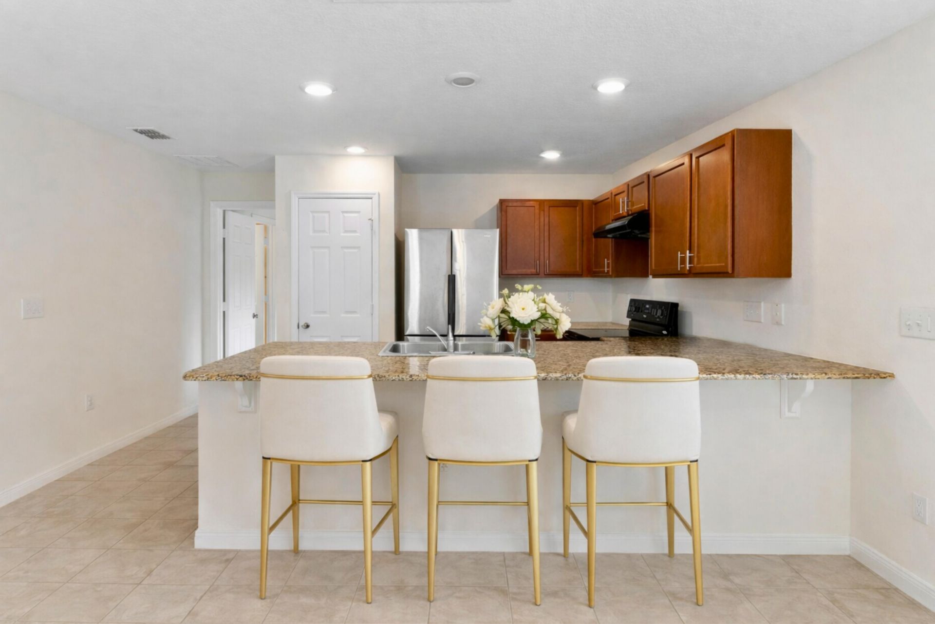 5330 NW Pine Trail Circle, Port Saint Lucie, FL 34983 Photo