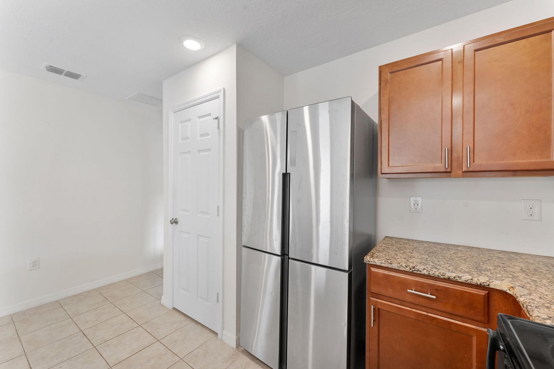 5330 NW Pine Trail Circle, Port Saint Lucie, FL 34983 Photo