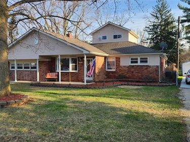 29513 Greenland Street, Livonia, MI 48154