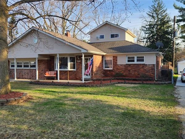 29513 Greenland Street, Livonia, MI 48154