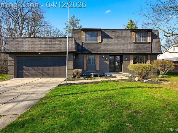 18878 Sunbright Avenue, Lathrup Village, MI 48076