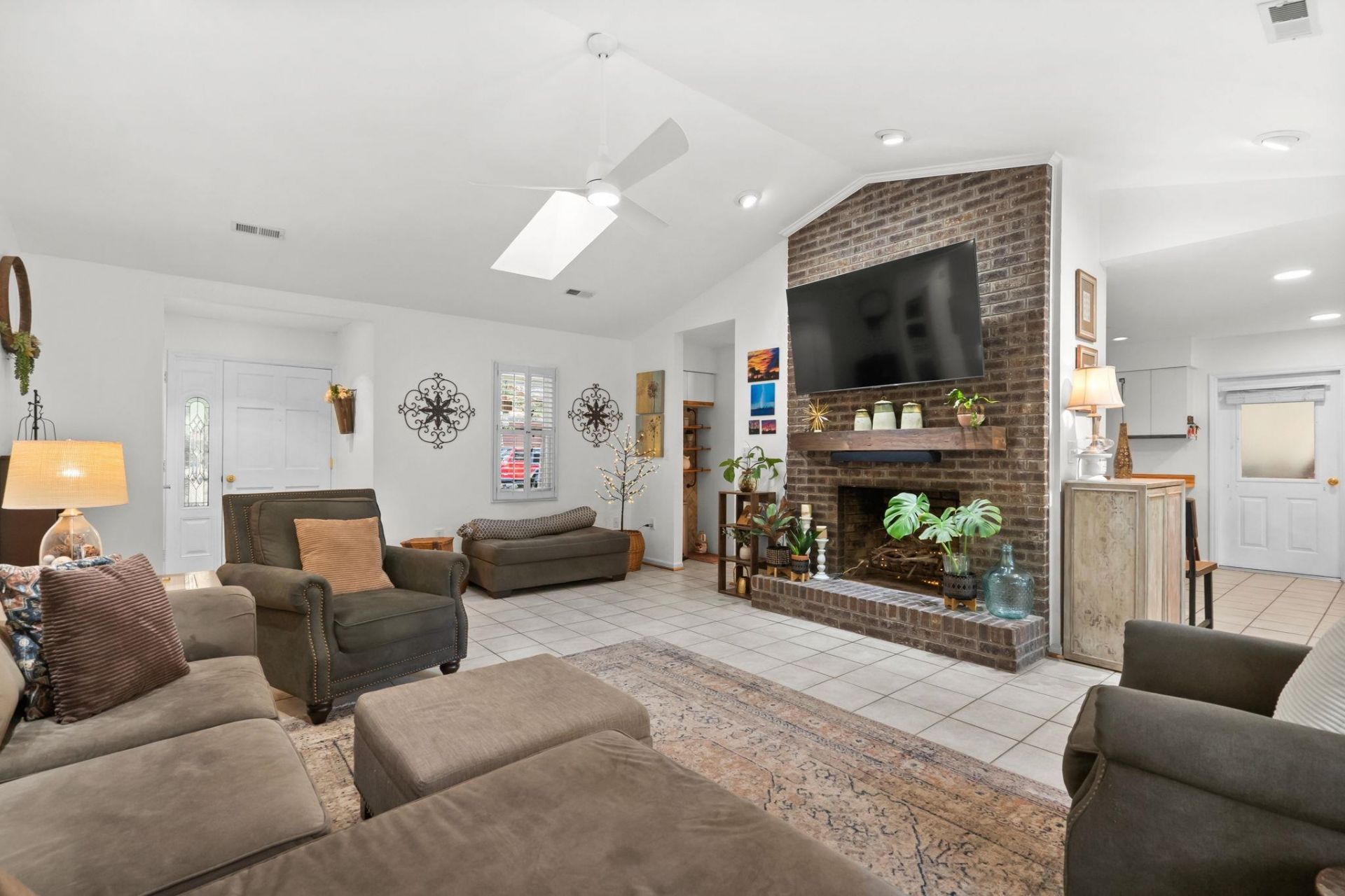 2135 Brunswick Circle Photo 10