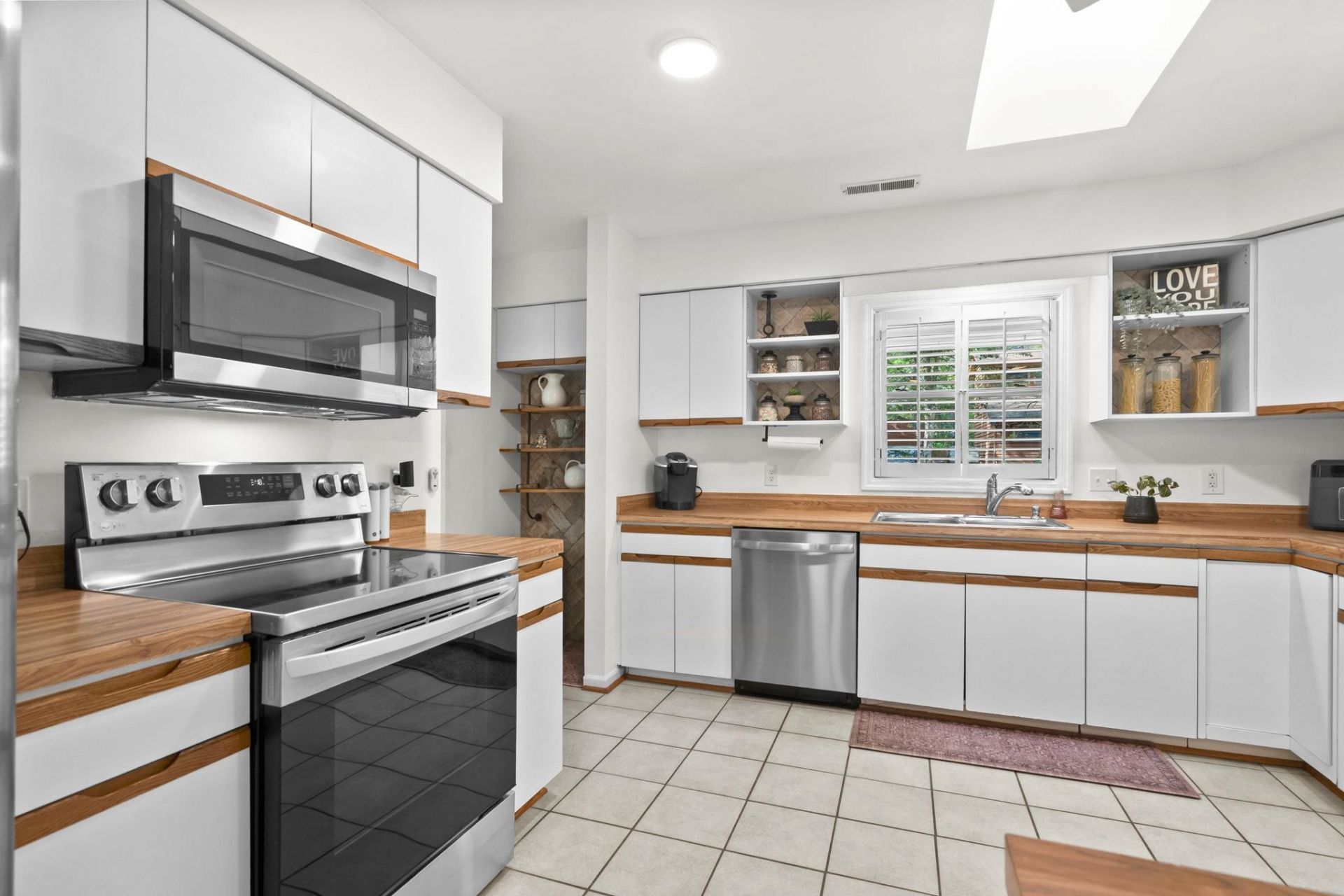 2135 Brunswick Circle Photo 17