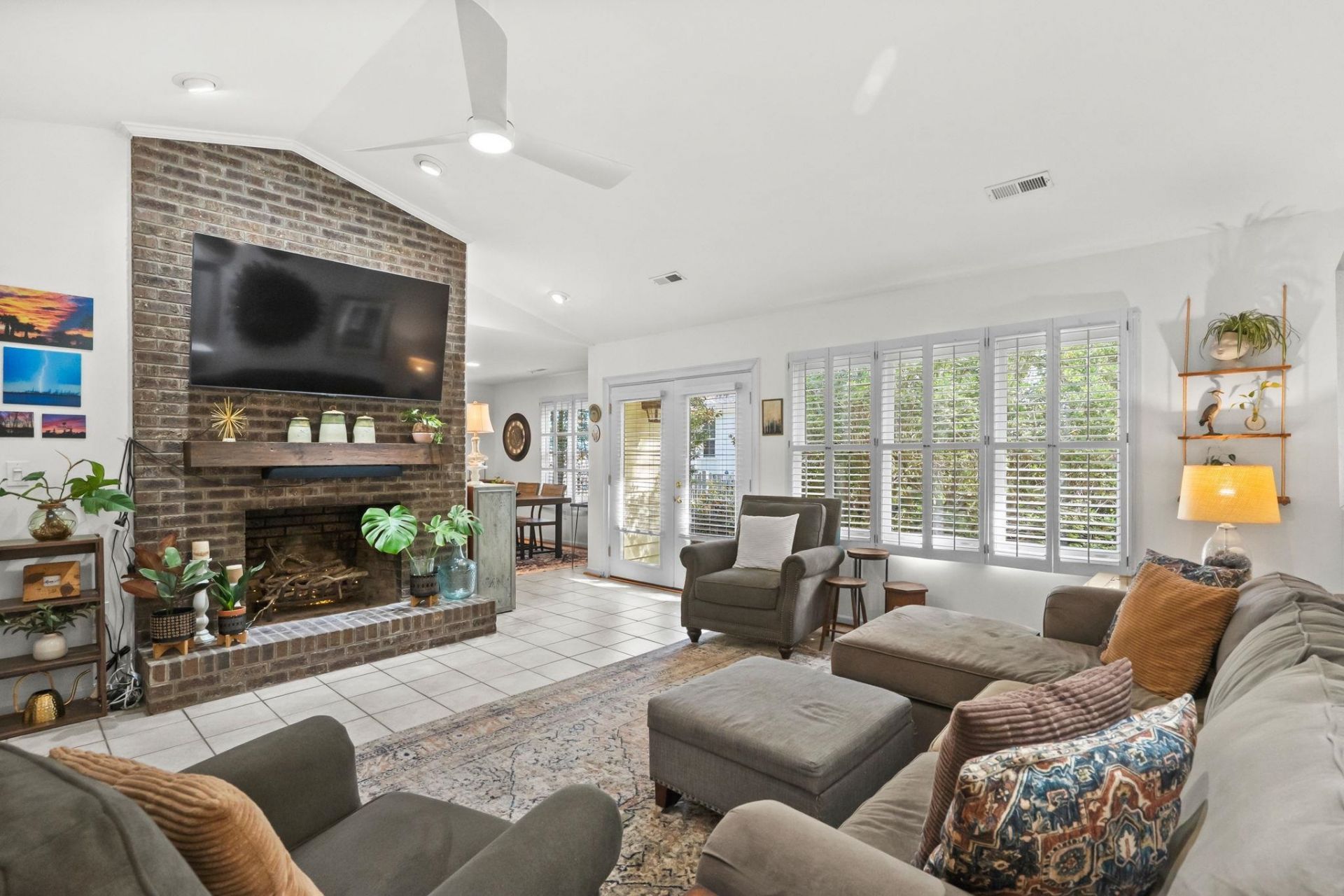 2135 Brunswick Circle Photo 9