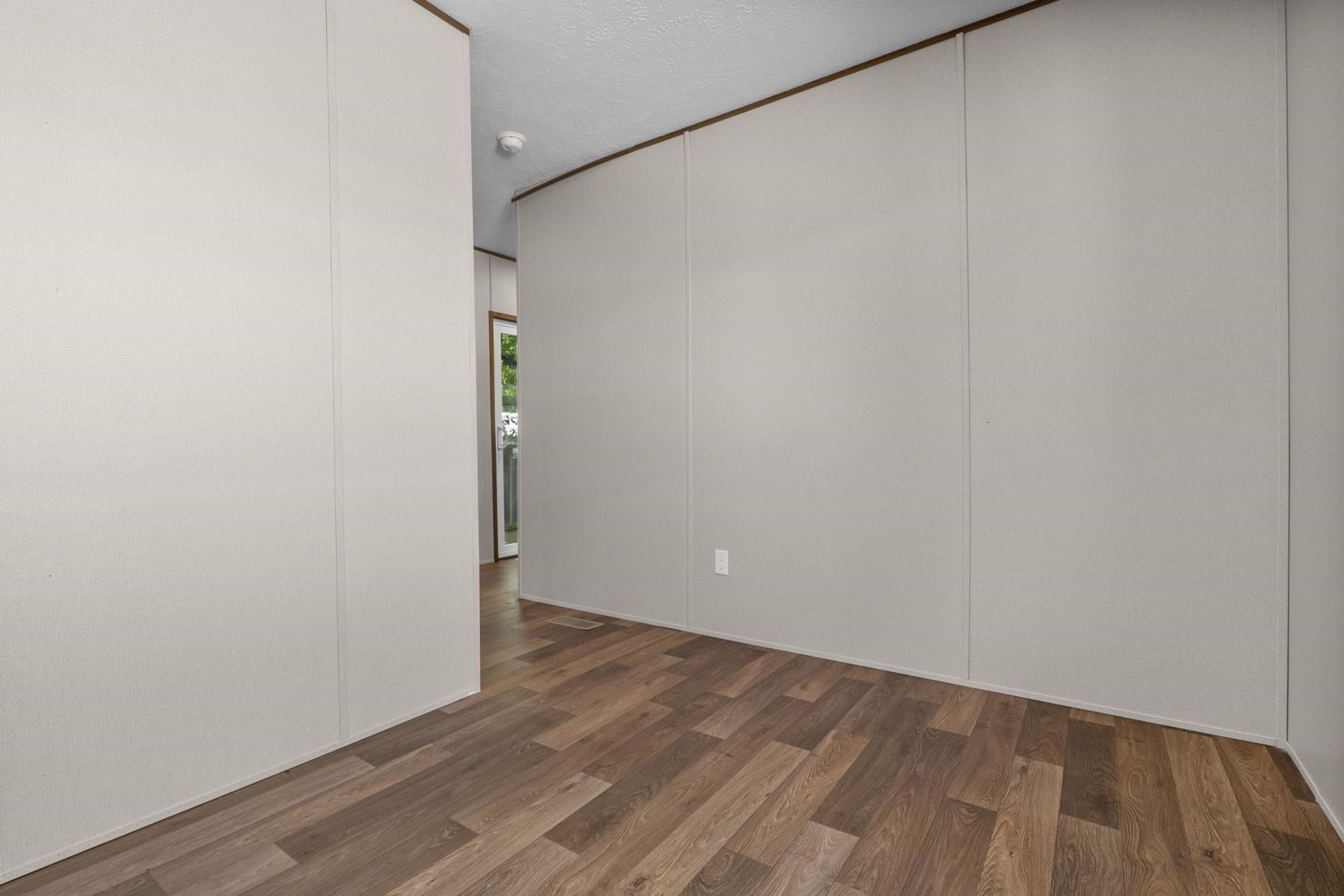 600 Ermine Rd Photo 18