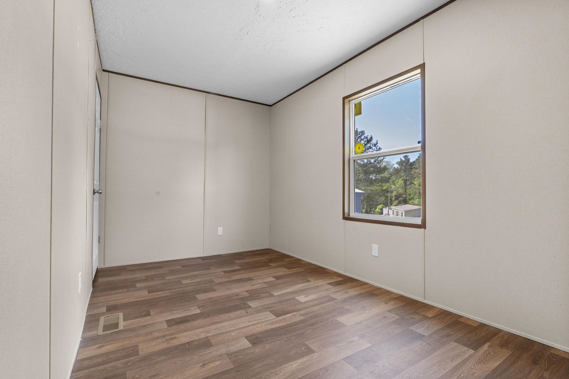 600 Ermine Rd Photo 21