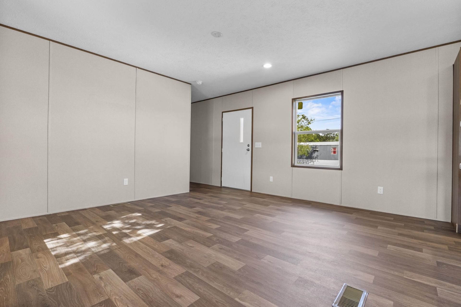 600 Ermine Rd Photo 8