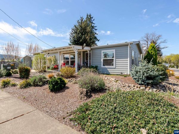 1340 40th Av, Sweet Home, OR 97386