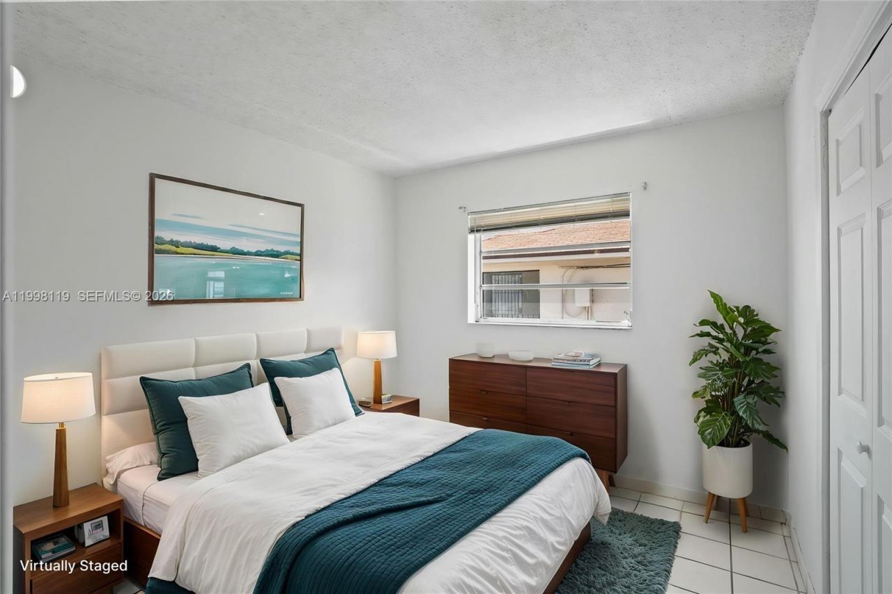 461 SW 7th St, Unit 5, Miami, FL 33130 Photo