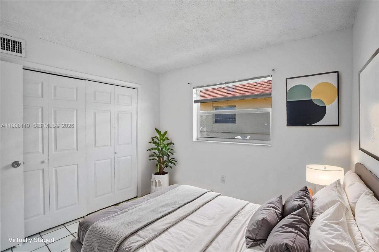 461 SW 7th St, Unit 5, Miami, FL 33130 Photo