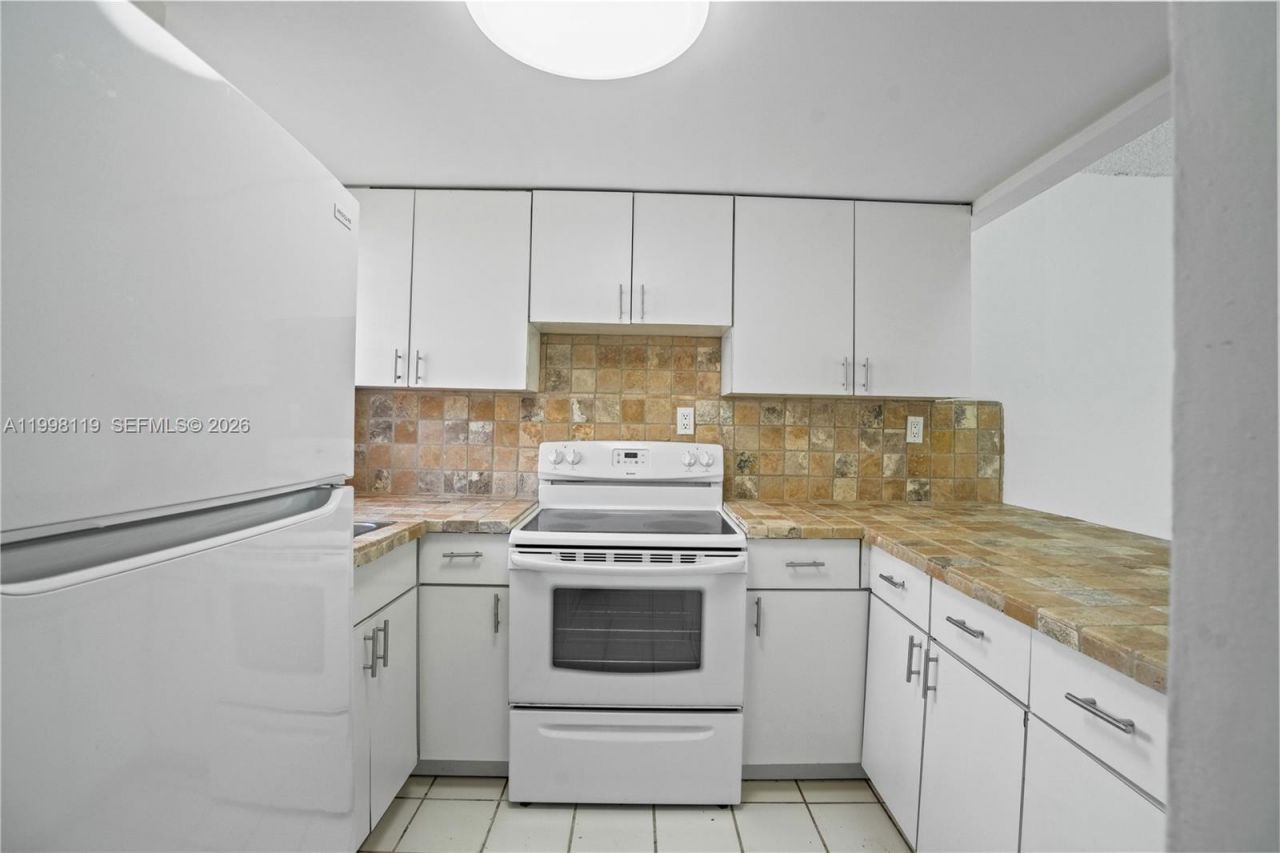 461 SW 7th St, Unit 5, Miami, FL 33130 Photo