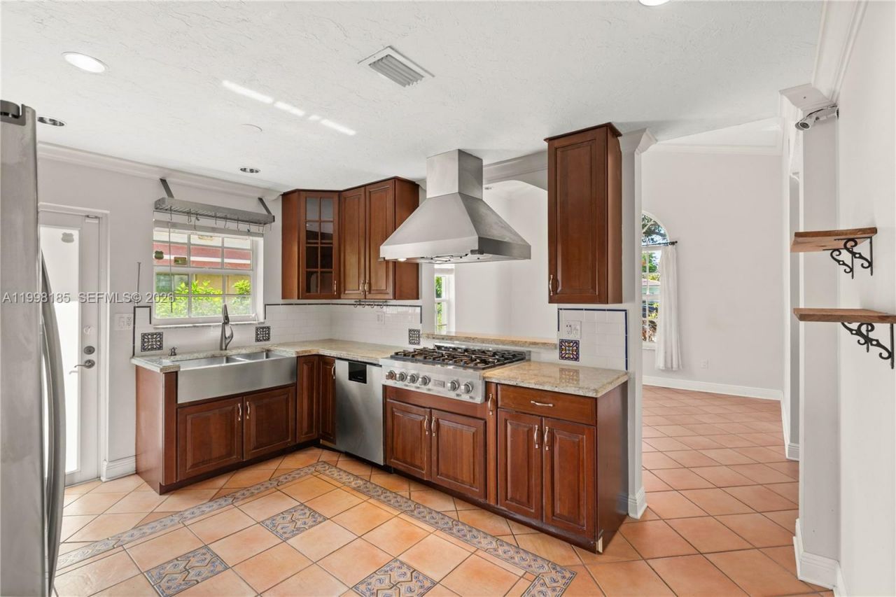 1428 Medina Ave, Coral Gables, FL 33134 Photo