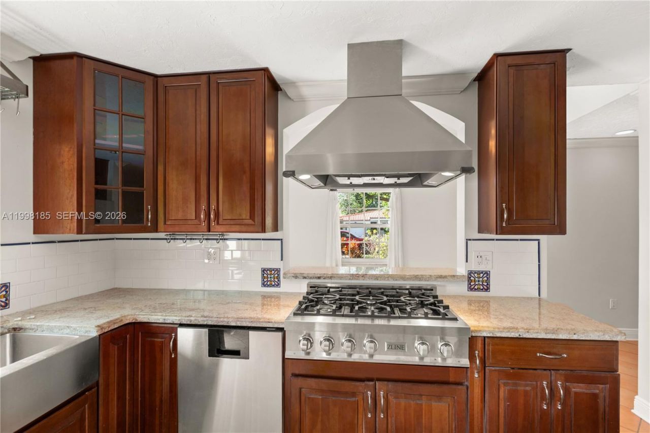 1428 Medina Ave, Coral Gables, FL 33134 Photo