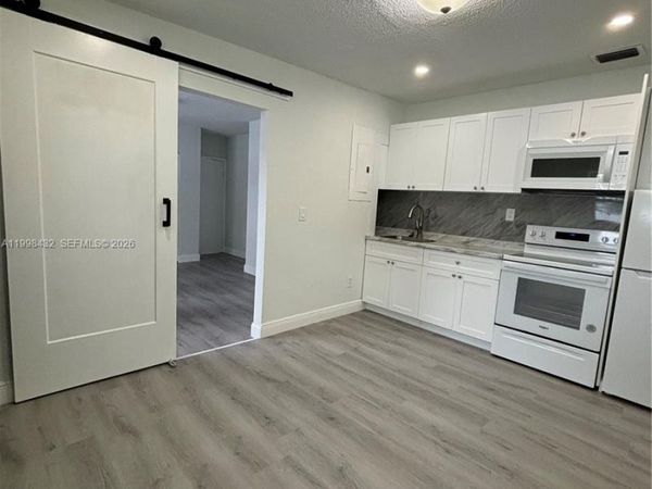 5011 SW 5th St , Miami, FL 33134