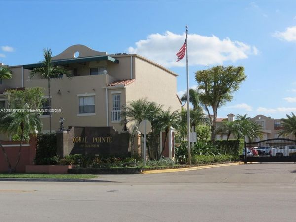 8695 NW 6th Ln, Unit 2-212, Miami, FL 33126