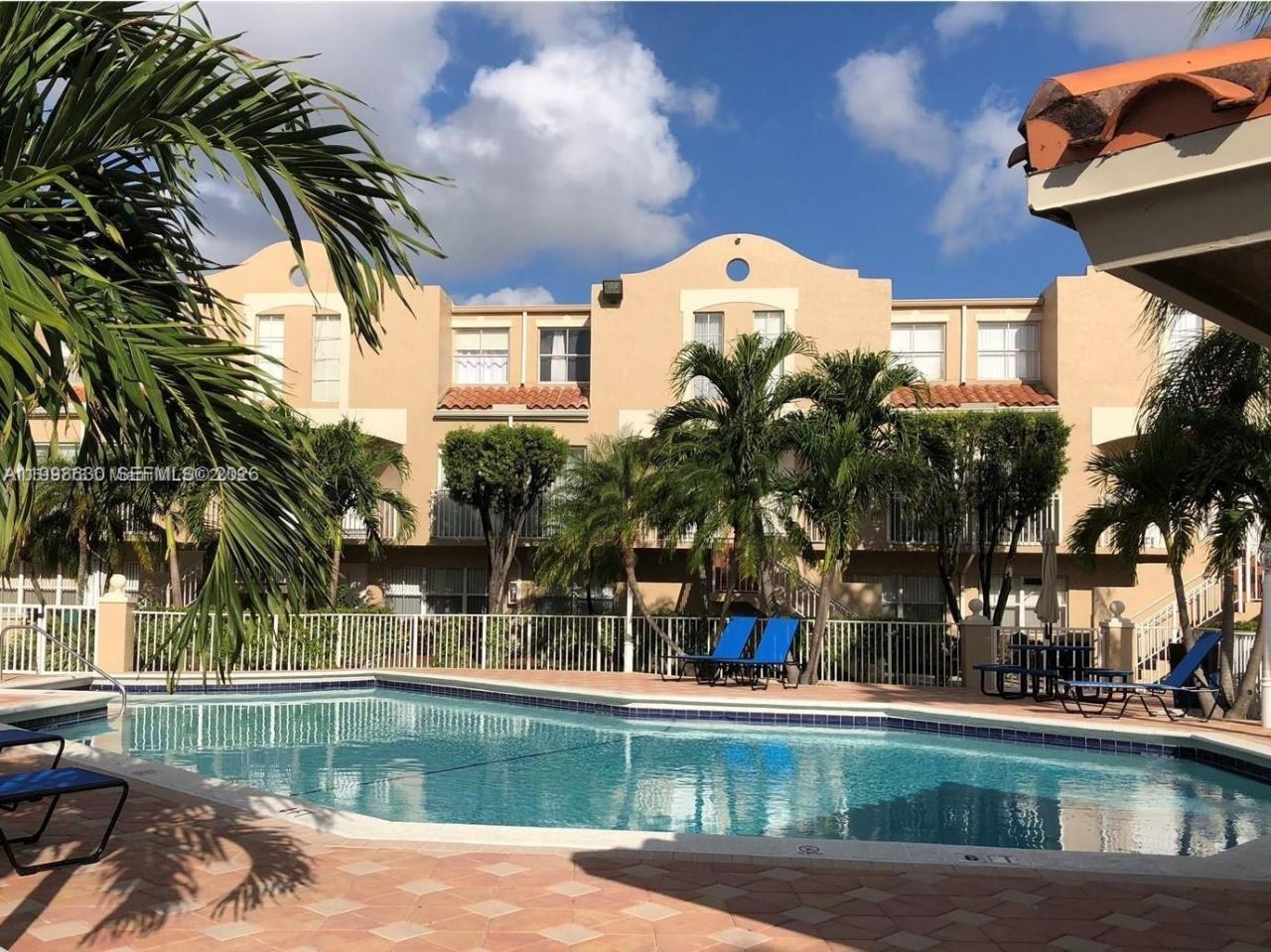 8695 NW 6th Ln, Unit 2-212, Miami, FL 33126 Photo
