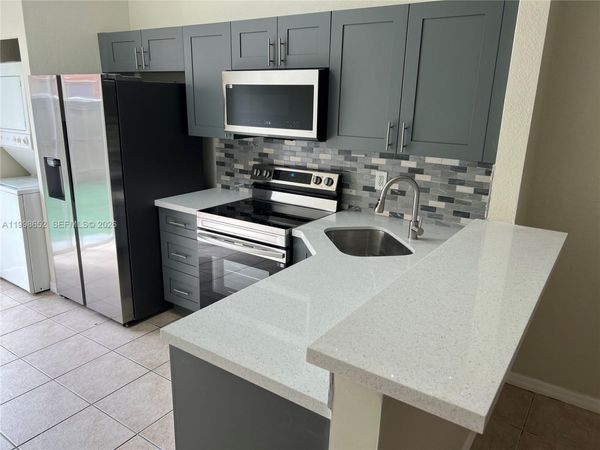 85 SW 16 AV, Unit ., Homestead, FL 33030